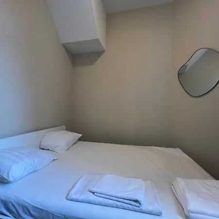 Serenity Apartment The Hague